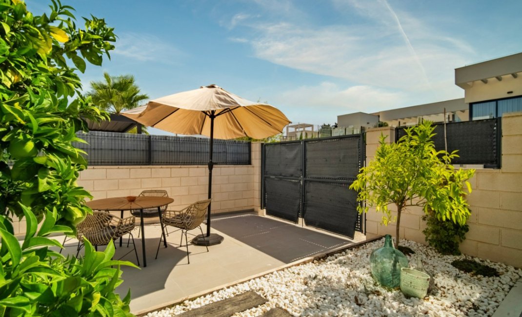 Resale - Bungalow -
Polop - La Alberca