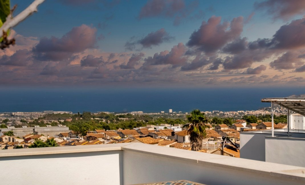 Resale - Bungalow -
Polop - La Alberca