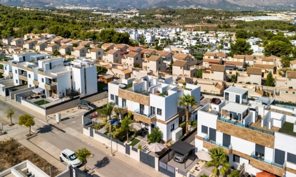 Resale - Bungalow -
Polop - La Alberca