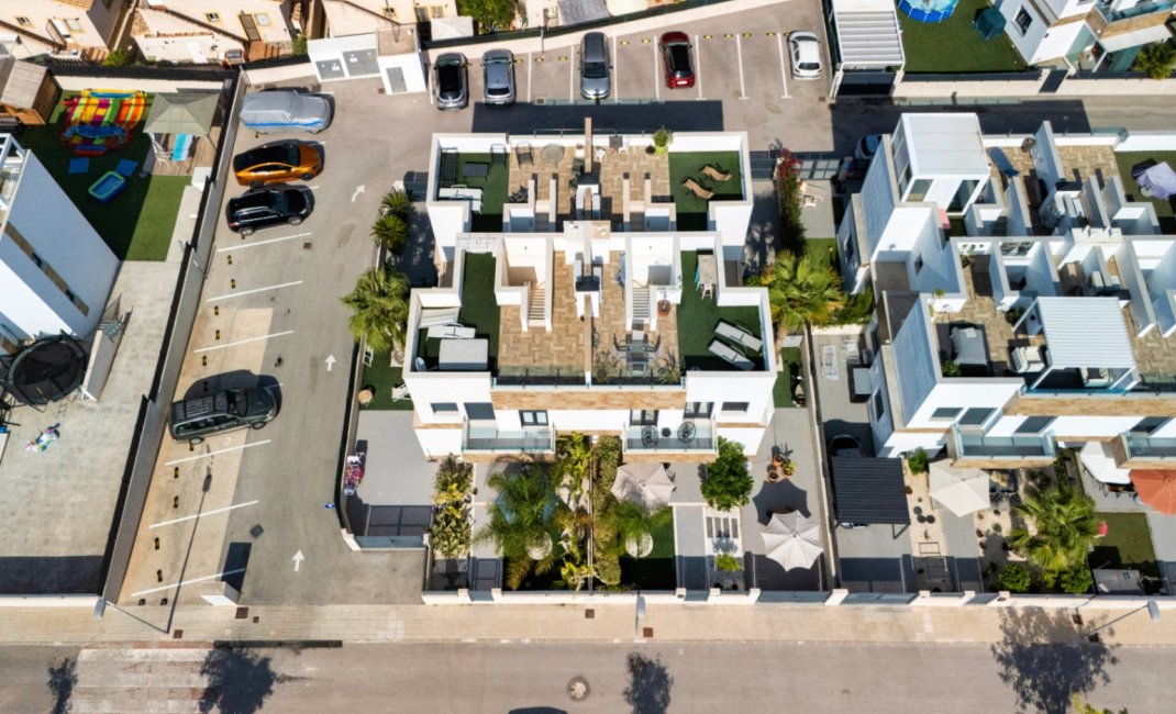 Resale - Bungalow -
Polop - La Alberca