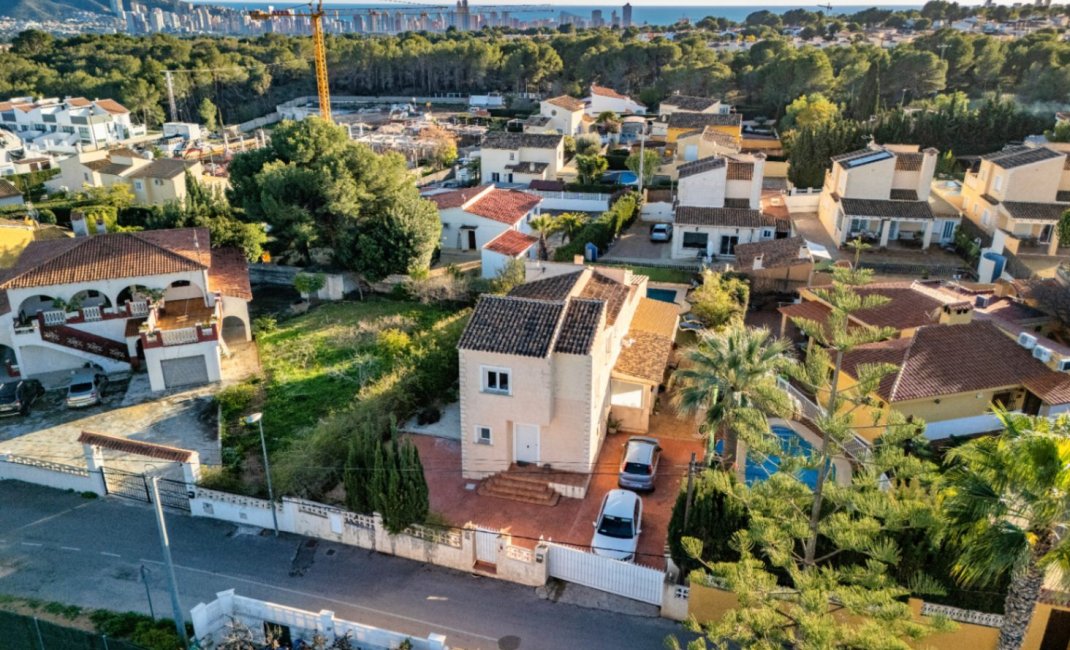 Herverkoop - Villa -
La Nucía