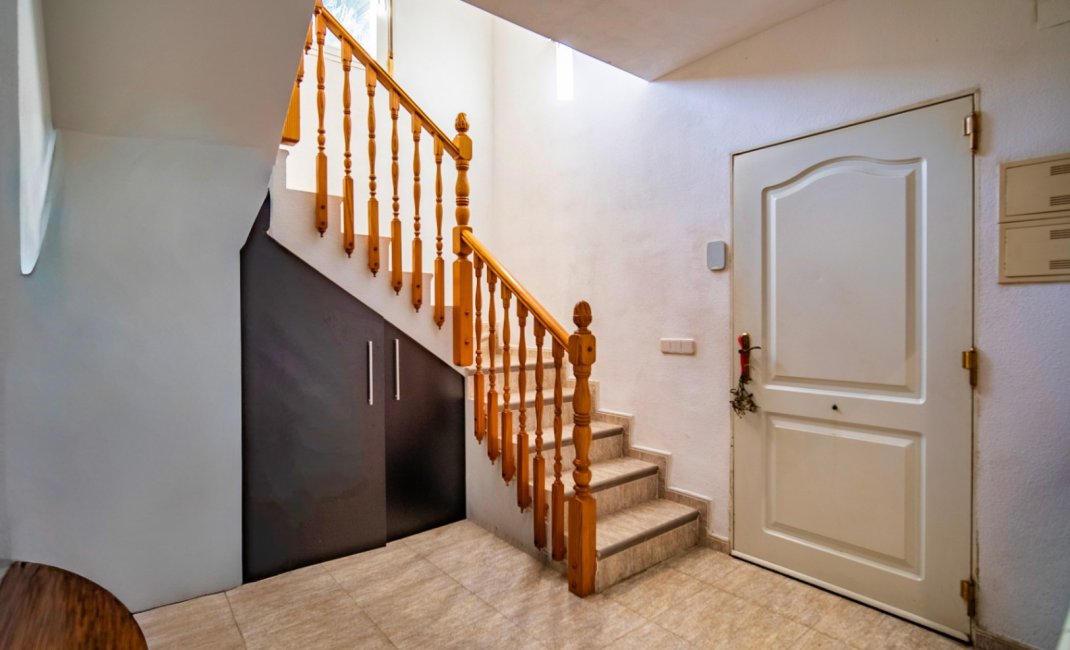 Herverkoop - Villa -
La Nucía