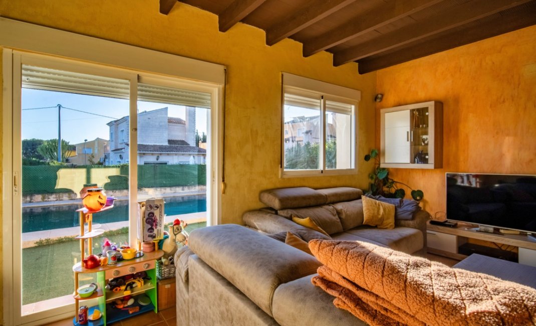 Herverkoop - Villa -
La Nucía