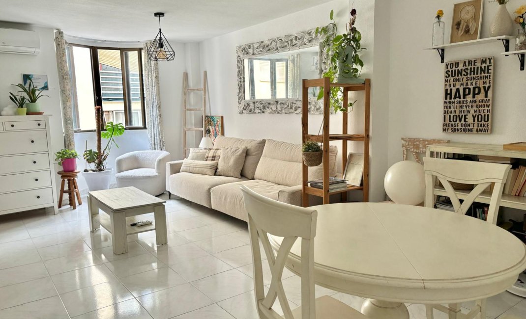 Resale - apartment -
Altea - Altea Puerto