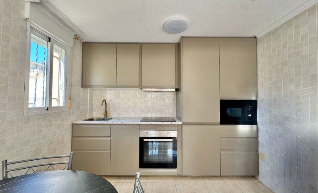 Resale - Bungalow -
Polop - La Alberca