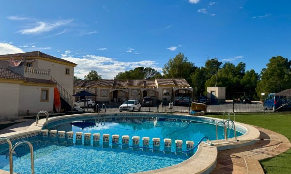 Resale - Bungalow -
Polop - La Alberca