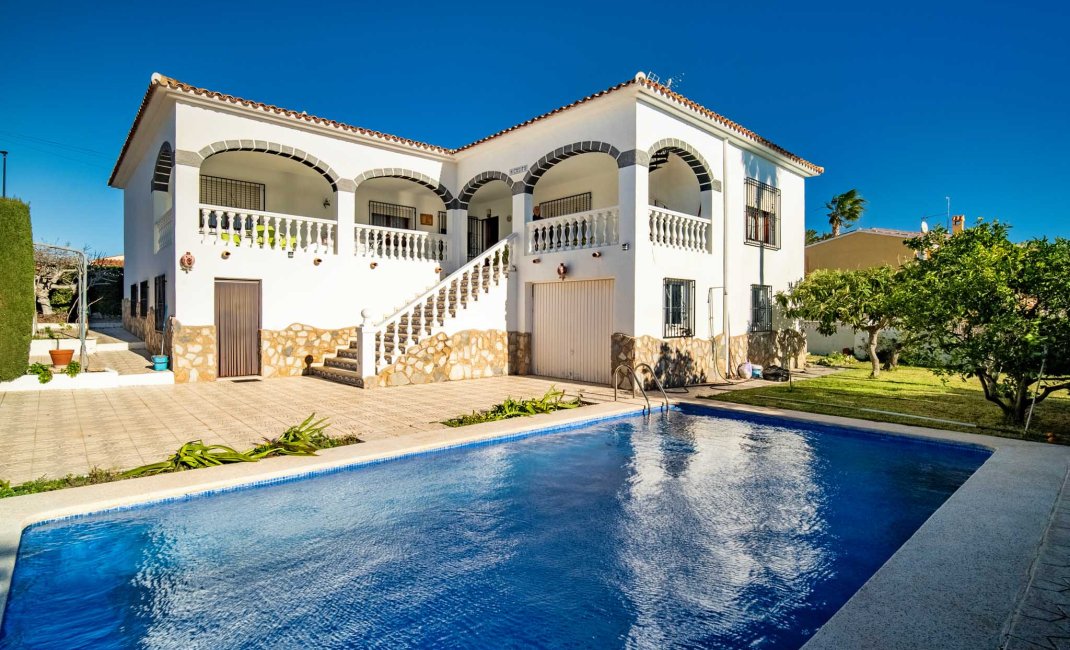 Resale - Villa -
Alfaz del Pi - Arabi
