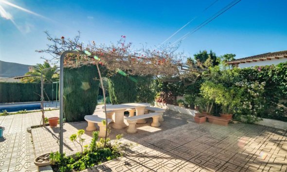 Resale - Villa -
Alfaz del Pi - Arabi