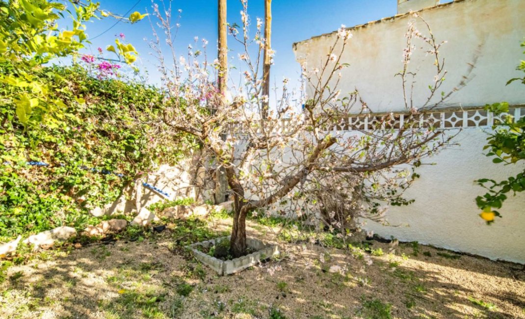 Resale - Villa -
Alfaz del Pi - Arabi