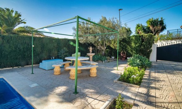 Resale - Villa -
Alfaz del Pi - Arabi