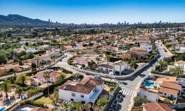 Resale - Villa -
Alfaz del Pi - Arabi