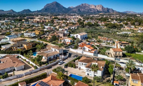 Resale - Villa -
Alfaz del Pi - Arabi