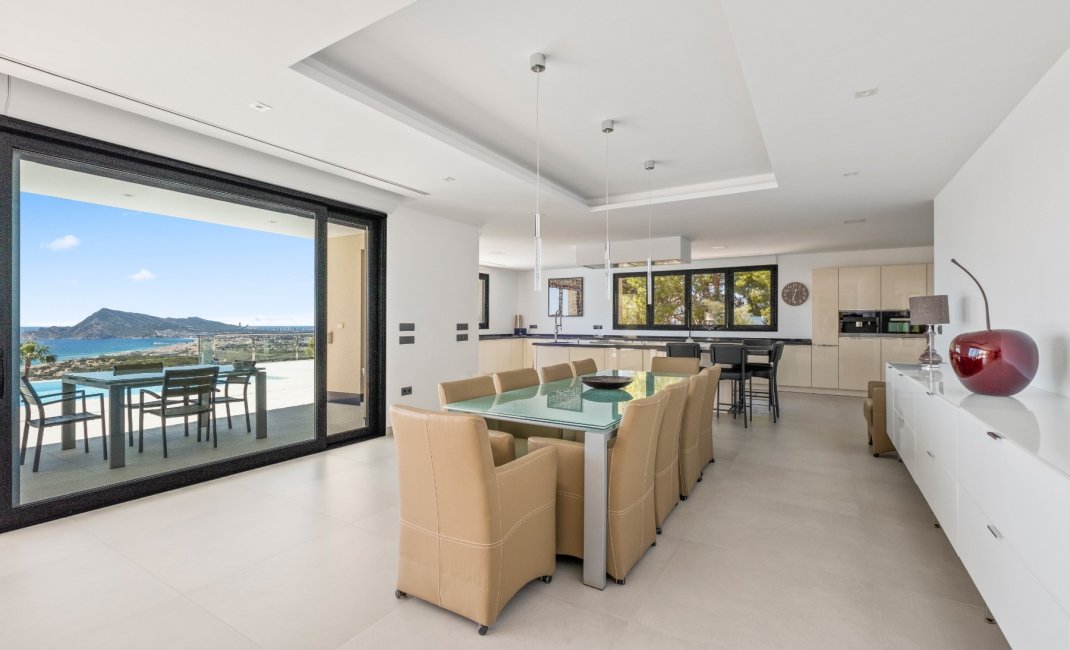 Revente - Villa -
Altea