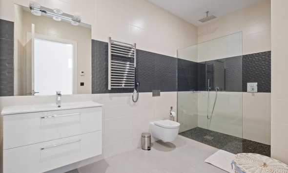 Revente - Villa -
Altea