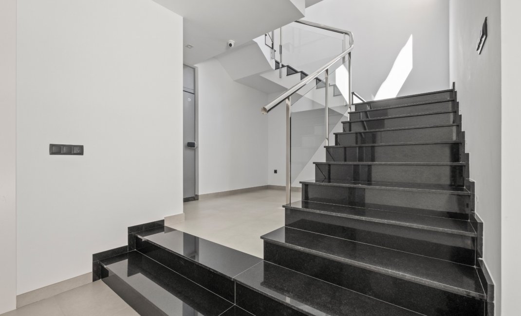 Revente - Villa -
Altea