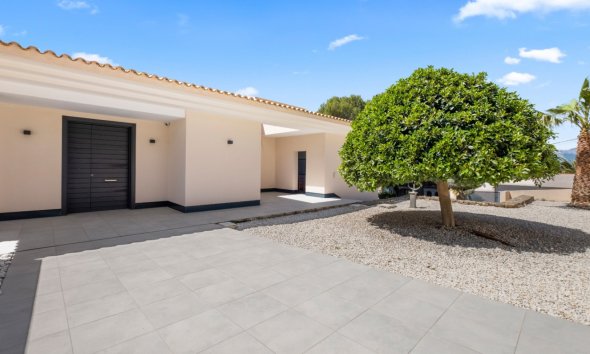 Revente - Villa -
Altea