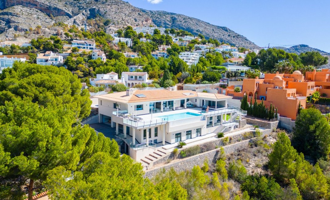 Revente - Villa -
Altea