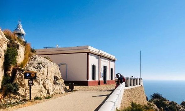 Revente - Villa -
Altea