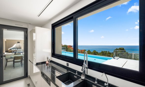 Revente - Villa -
Altea