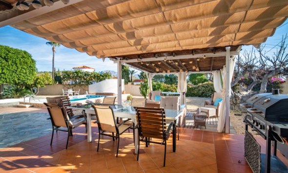 Resale - Villa -
La Nucía - Montebello - Nou Espai