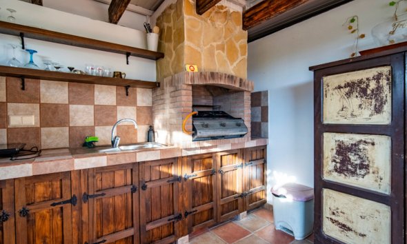 Resale - Villa -
La Nucía - Montebello - Nou Espai