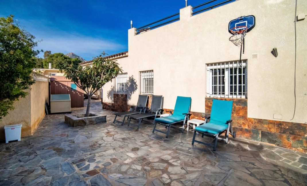 Resale - Villa -
La Nucía - Montebello - Nou Espai