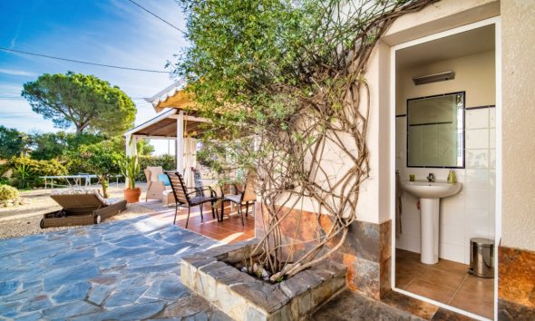 Resale - Villa -
La Nucía - Montebello - Nou Espai