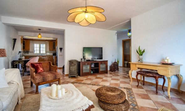 Resale - Villa -
La Nucía - Montebello - Nou Espai