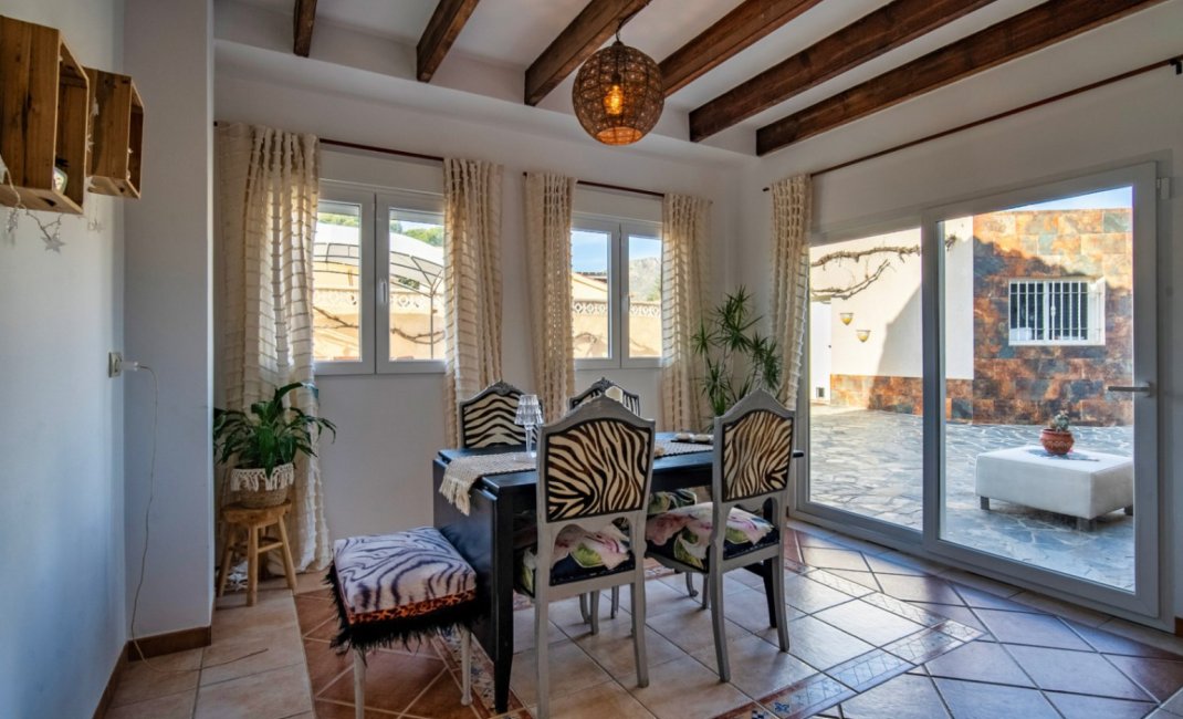 Resale - Villa -
La Nucía - Montebello - Nou Espai