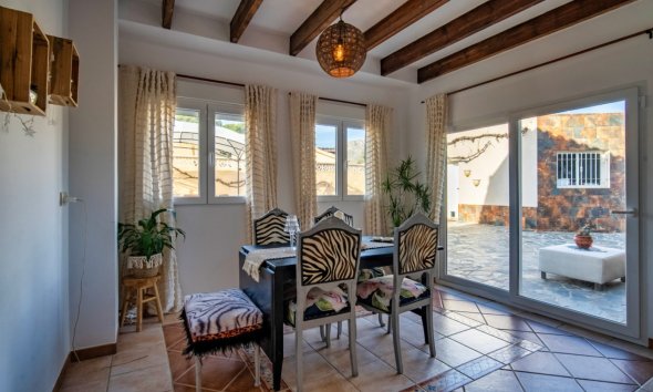 Resale - Villa -
La Nucía - Montebello - Nou Espai