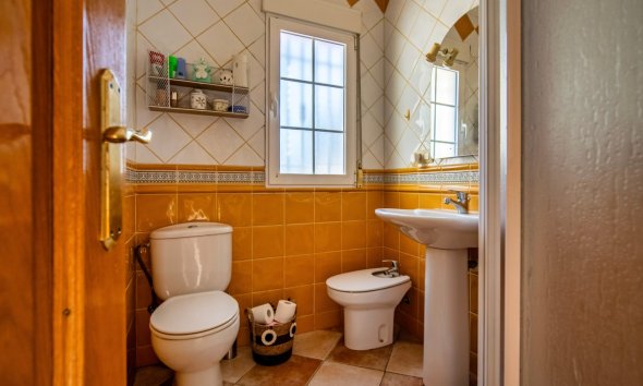 Resale - Villa -
La Nucía - Montebello - Nou Espai