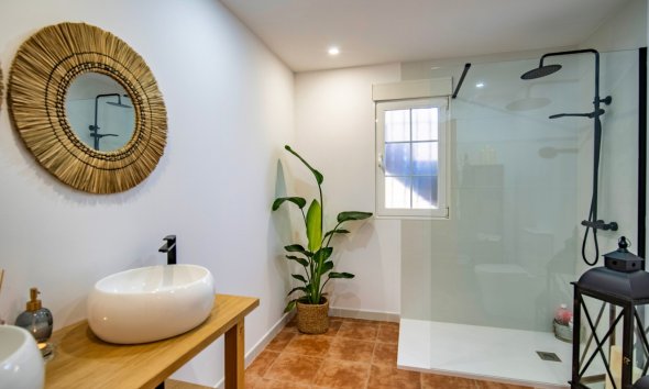 Resale - Villa -
La Nucía - Montebello - Nou Espai