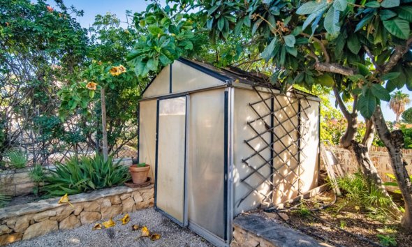 Resale - Villa -
Alfaz del Pi - El Romeral