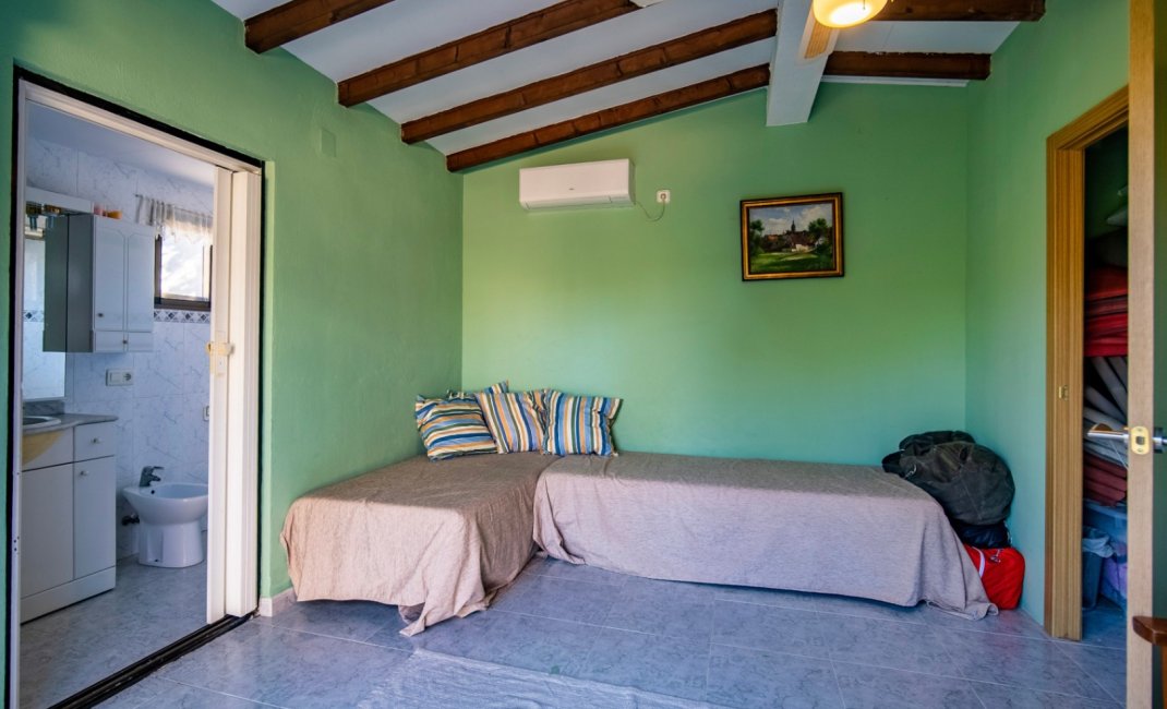 Resale - Villa -
Alfaz del Pi - El Romeral