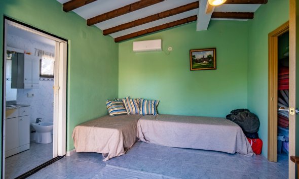 Resale - Villa -
Alfaz del Pi - El Romeral