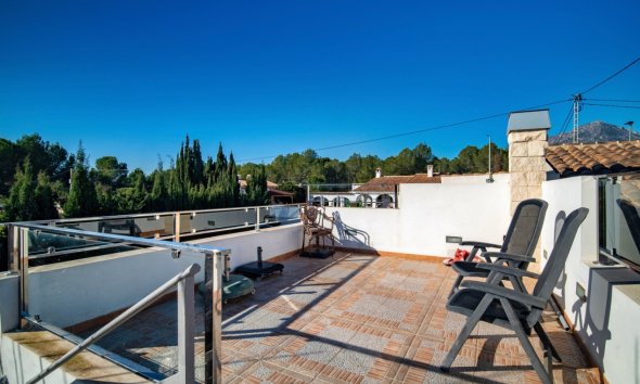 Resale - Villa -
Alfaz del Pi - El Romeral