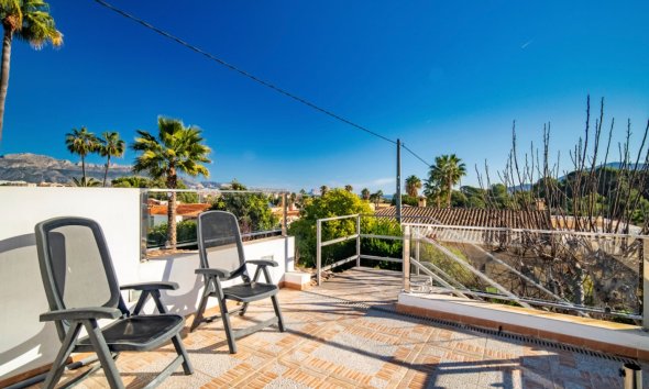 Resale - Villa -
Alfaz del Pi - El Romeral