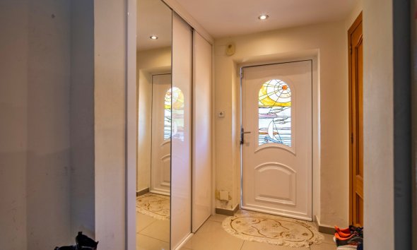 Resale - Villa -
Alfaz del Pi - El Romeral