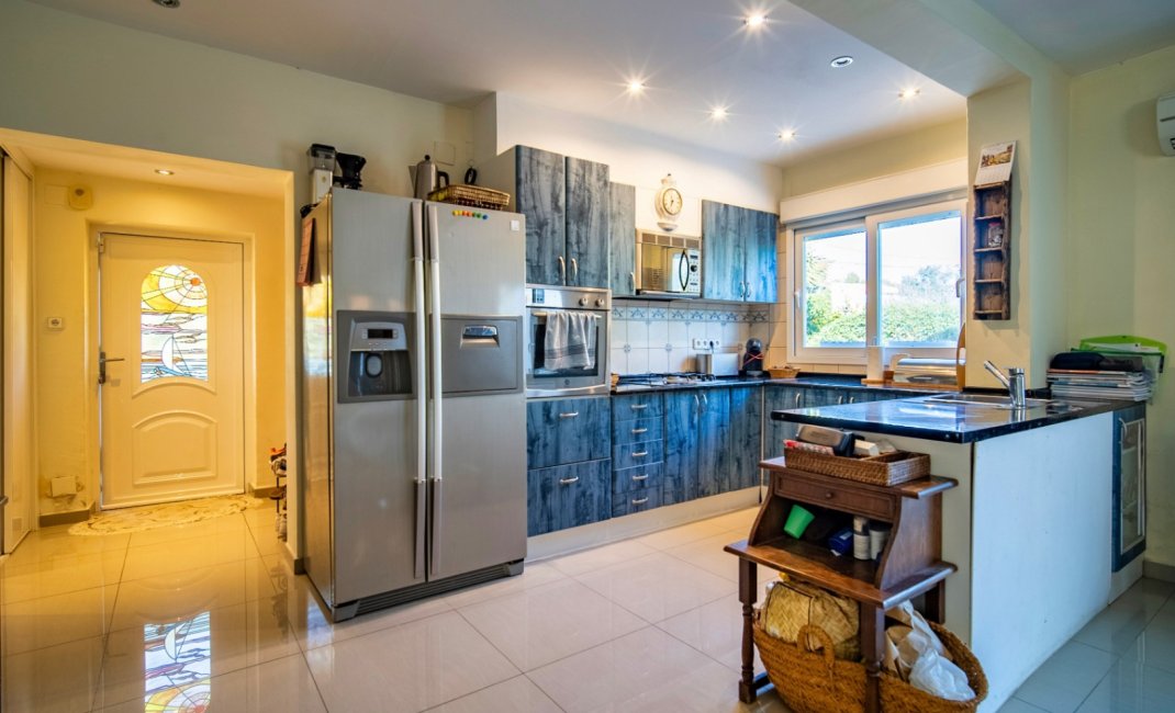 Resale - Villa -
Alfaz del Pi - El Romeral