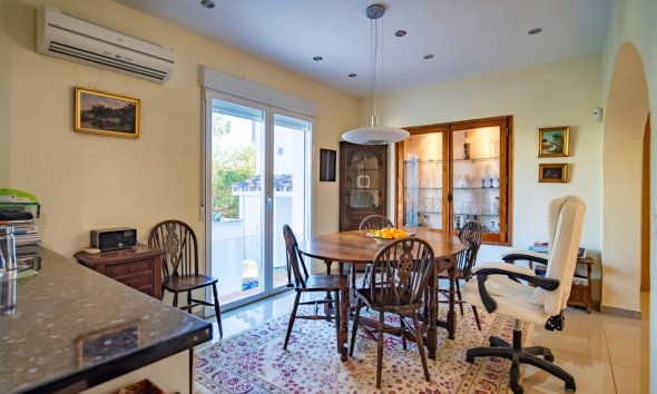 Resale - Villa -
Alfaz del Pi - El Romeral