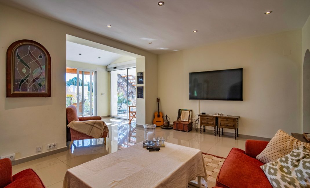 Resale - Villa -
Alfaz del Pi - El Romeral