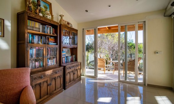 Resale - Villa -
Alfaz del Pi - El Romeral