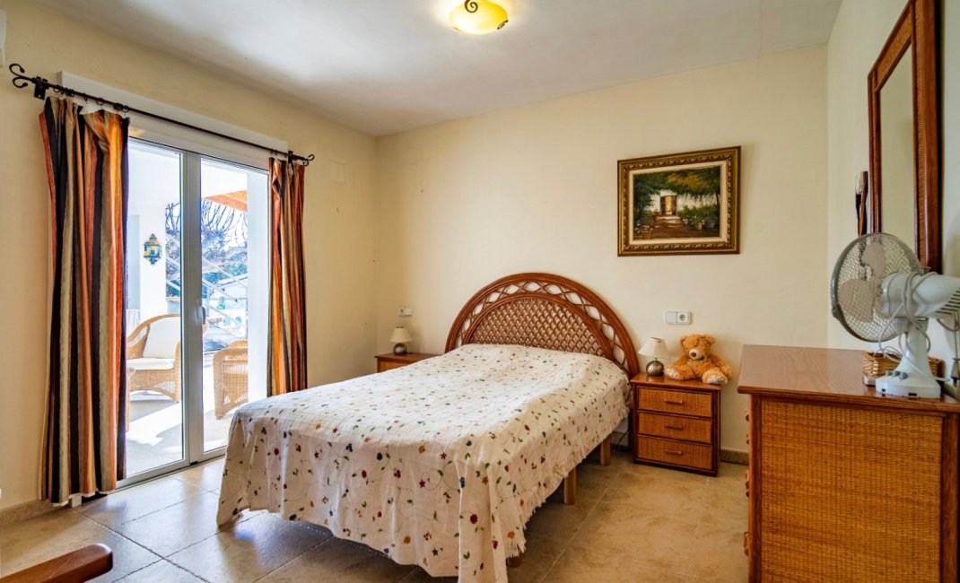 Resale - Villa -
Alfaz del Pi - El Romeral