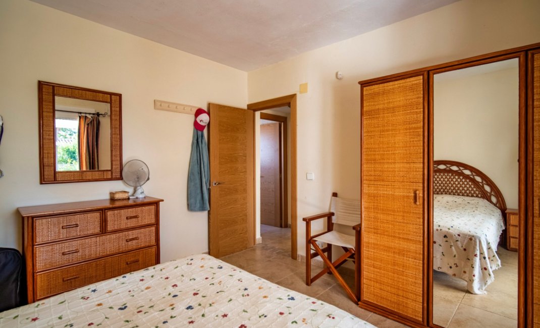 Resale - Villa -
Alfaz del Pi - El Romeral