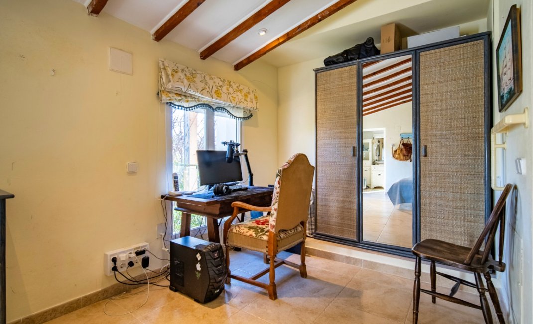 Resale - Villa -
Alfaz del Pi - El Romeral