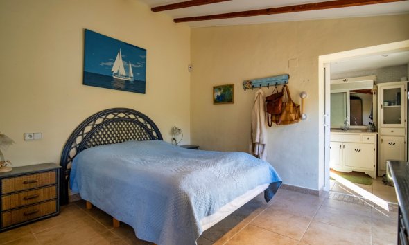 Resale - Villa -
Alfaz del Pi - El Romeral