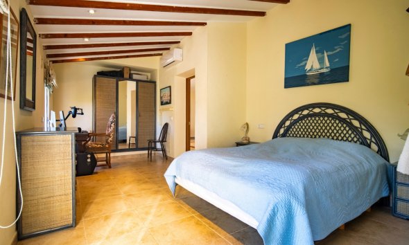 Resale - Villa -
Alfaz del Pi - El Romeral