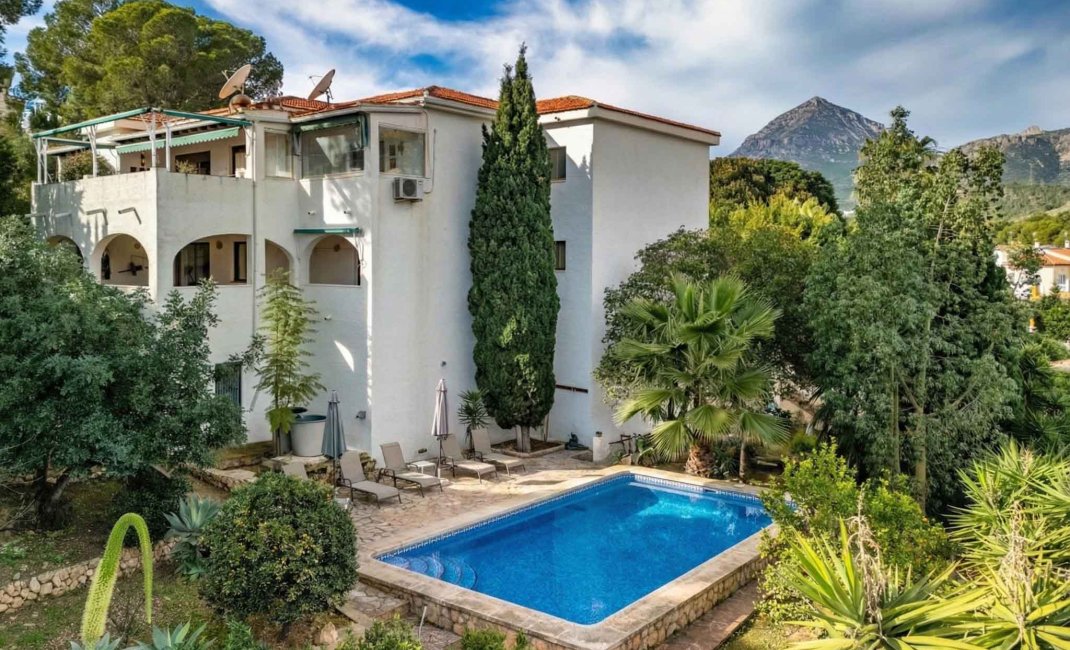 Resale - Villa -
Alfaz del Pi - Colonia Escandinavia