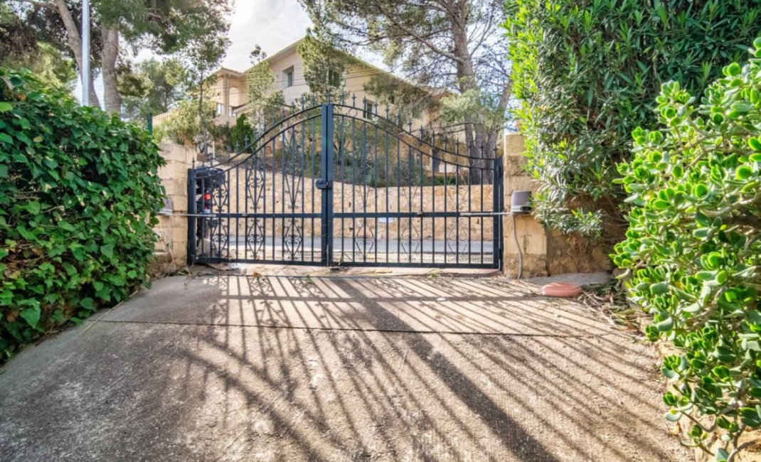 Resale - Villa -
Alfaz del Pi - Colonia Escandinavia