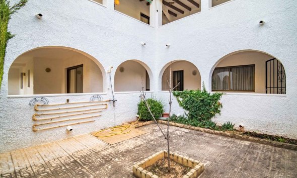 Resale - Villa -
Alfaz del Pi - Colonia Escandinavia